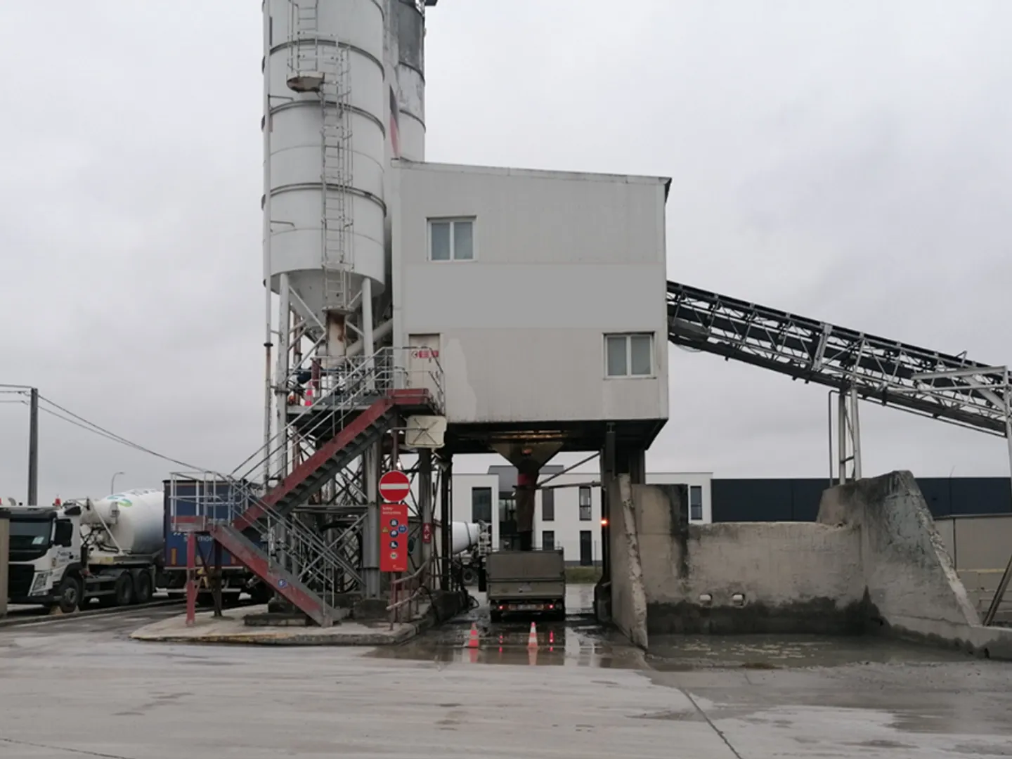 Renouvellement des permis pour centrales a beton